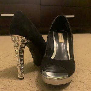 SimplyVera Black and Silver Heels with Gems